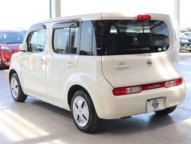 2017 NISSAN CUBE